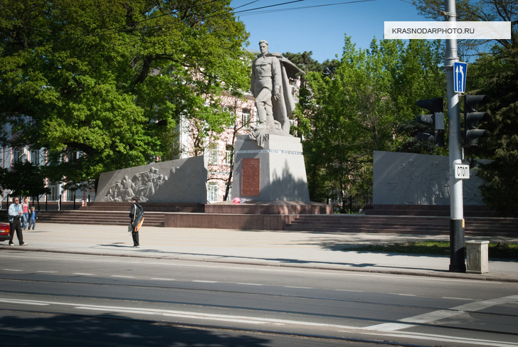Памятник воинам, принимавшим участие в освобождении города