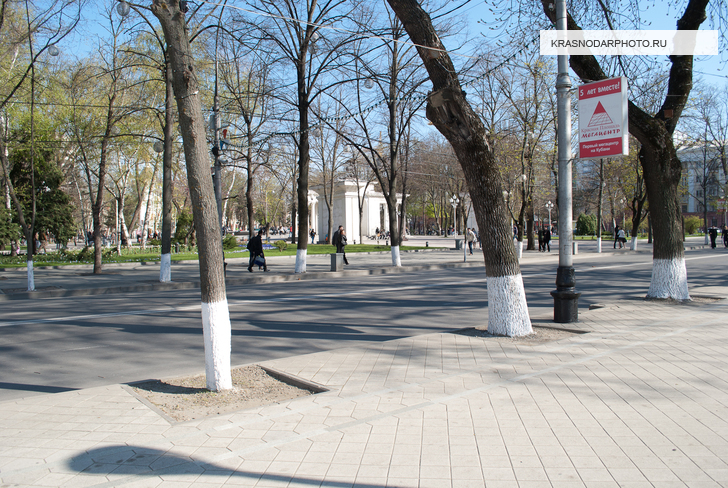 Сквер Жукова