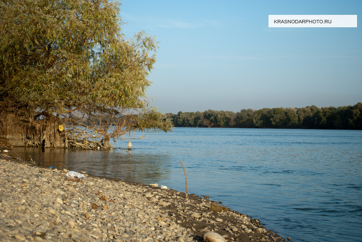 Река Кубань в Юбилейном микрорайоне