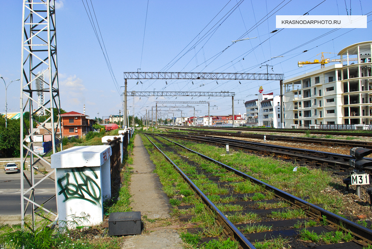 Железнодорожные пути на улице Новороссийская